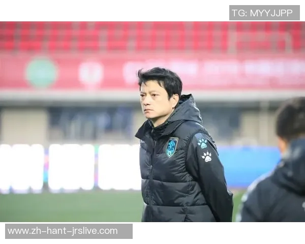 足球魏新：从草根到顶尖的传奇之路与背后的奋斗故事